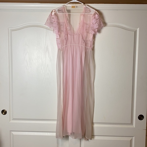 💀 VINTAGE BABY PINK FLOOR LENGTH MAXI ROBE & SLIP DRESS SET - Picture 4 of 8